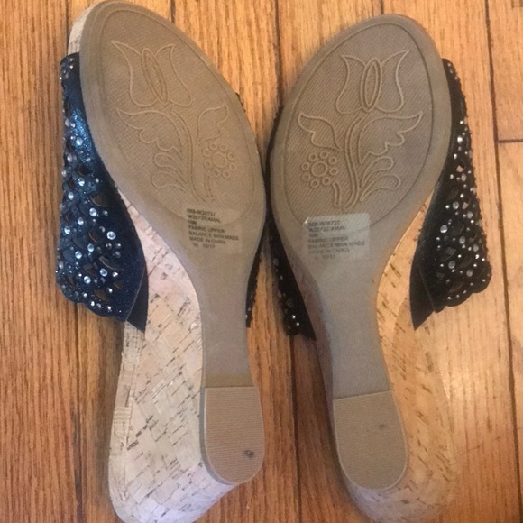 Sandals - Picture 6 of 7